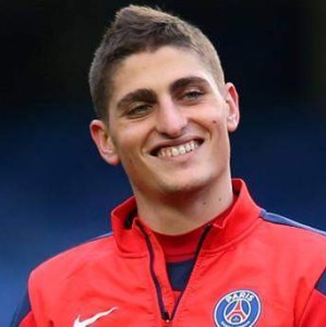  曼城中场瘫痪，京多安伤退影响战局  