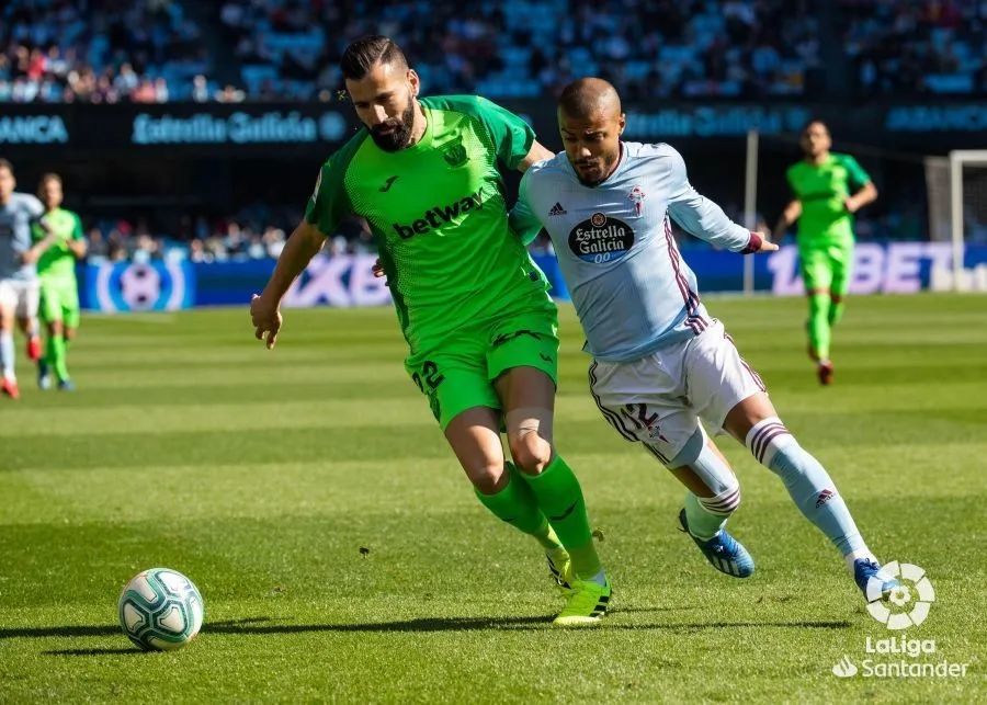  里尔队长红牌罚下致球队失榜首  