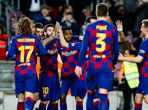  那不勒斯防线失误频出，乌迪内斯客场爆冷取胜  