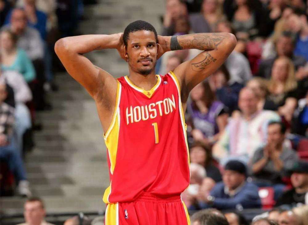  活塞重建交易格兰特换来首轮签补偿  